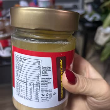 Züber Ürünlerinde Son Kullanma Tarihi Olmaması Ve Paslanmış Kapaklar Nedeniyle Sağlık Endişesi