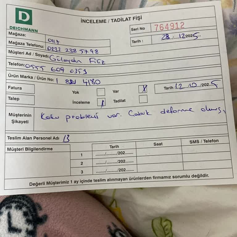 Deichmann Mağazasından Nike Spor Ayakkabıda Erken Deformasyon Ve Şiddetli Koku İade Talebi