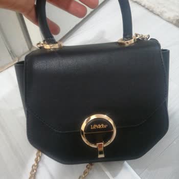 Levidor Çantasının Kolu Kısa Sürede Koptu Ve Tamir Çözümü Sağlanamadı