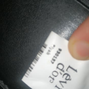 Levidor Çantasının Kolu Kısa Sürede Koptu Ve Tamir Çözümü Sağlanamadı