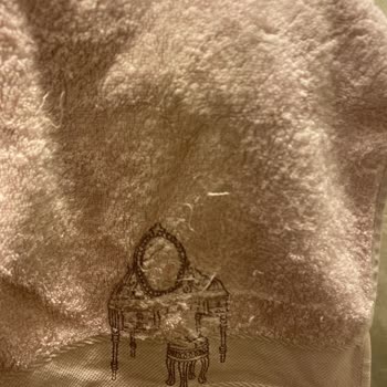 Grundig Kurutma Makinesi Kıyafetleri Yırtıyor, Değişim Ve Tazminat Talebi