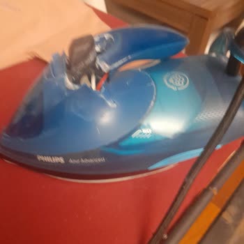 Philips Ütümde El Tutma Yeri Çatladı, Garanti Yok Ve Yardım Bekliyorum