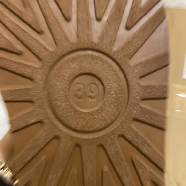 Sneaksnet Yanlış Boyutta Ve Sahte Ürün Gönderimi, İletişimsizlik Nedeniyle İade Talebi