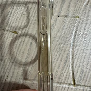 Sararma Karşıtı Söylendiği Kılıf 5 Ayda Sarardı: Değişim Ya Da İade Talebi