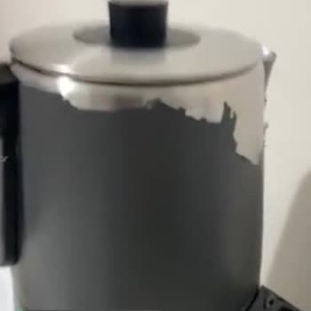 Grundig Çaycı Boya Soyulması