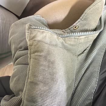 Mavi Kadife Montumda Renk Atması Ve Yırtılma, Değişim Talebi