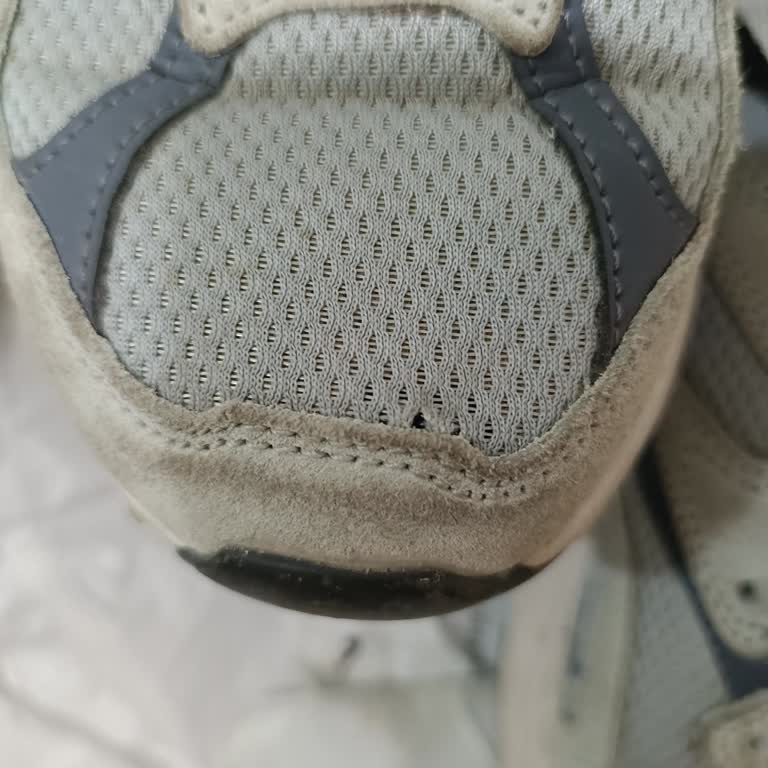 Mersin Forum Nike Ayakkabısında Kısa Sürede Delik Oluşması ve Reddedilen Değişim