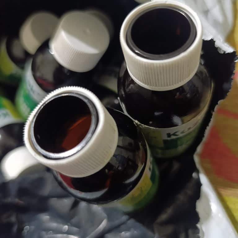 Patlamış Şişeler Ve Hijyen Endişesi Nedeniyle Ücret İadesi Talebi