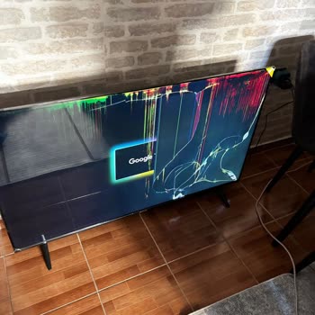 Kırık Televizyon Teslim Edildi, Sorumluluk Reddi Ve 19.000 TL İade Talebi