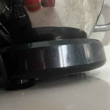 Ek