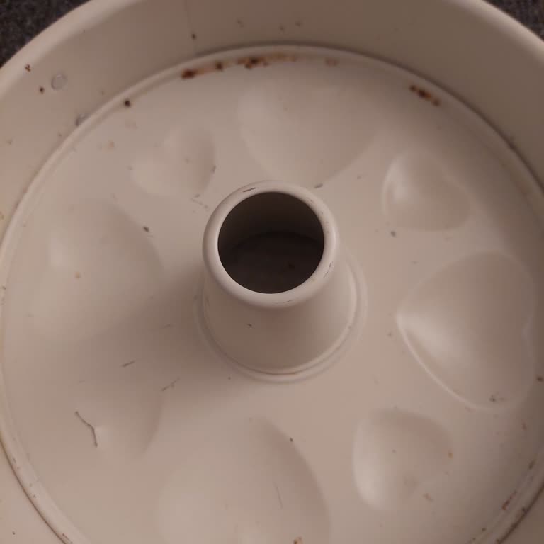 Tefal Kek Kalıbının Kısa Sürede Paslanması Ve Değişim Talebi