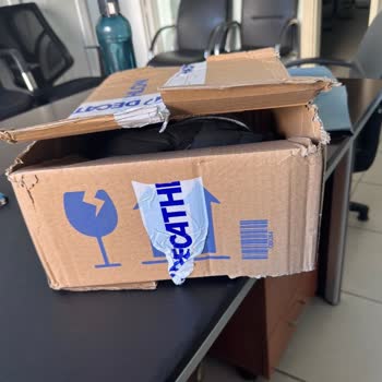 Decathlon Türkiye Ürünü Kırpılmış Derme Çatma Koliyle Gönderildi