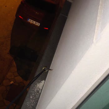 TurkNet’in İzinsiz Duvar Delmesi Ve Kablo Çekimi