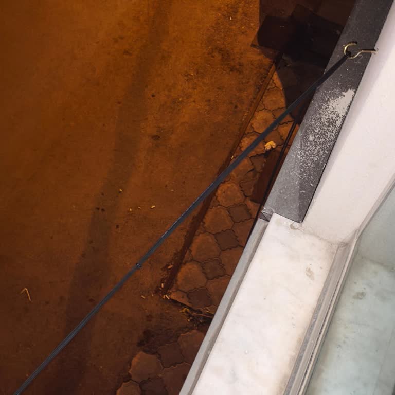 TurkNet’in İzinsiz Duvar Delmesi Ve Kablo Çekimi