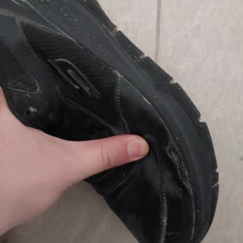 Skechers Ayakkabısının Sol Tekinde Tabandan Kopma Ve Açılma Sorunu