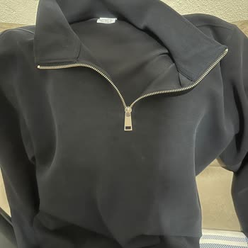 Sweat Üzerindeki Renk Sızması Tişörtü Boyadı Ve Ürün Kalitesini Sorgulattı