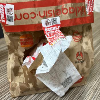 Burger King Paketin Tamamen Islak Ve Bozulmuş Olması Nedeniyle Ücret İadesi Talebi