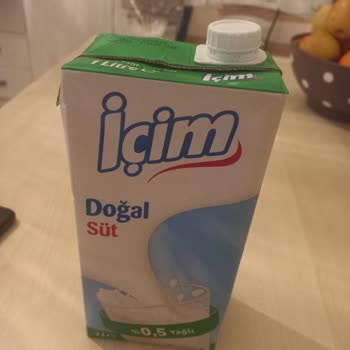 İçim Sütte Kağıt Parçası Çıktı Sağlık Ve Hijyen Riski