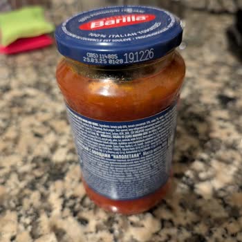 Migros’ta Barilla Sos Kavanozunda Açılır Açılmaz Küf Görüldü