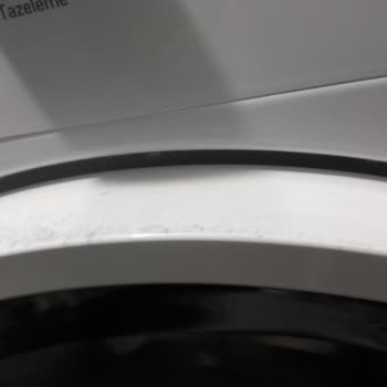 Kurutma Makinesinden Gelen Toz Ve Ücretsiz Servis Talebi