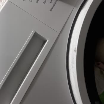 Kurutma Makinesinden Gelen Toz Ve Ücretsiz Servis Talebi