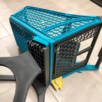 Kırık Alışveriş Arabası Çocuğumun Başına Çarptı, Mağaza Yetkilileri Sessiz Kaldı