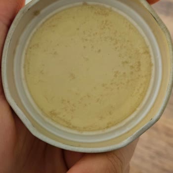 Kapağı Bozuk Ve Pas Kokulu Fide Mineral Suyu Şikayeti