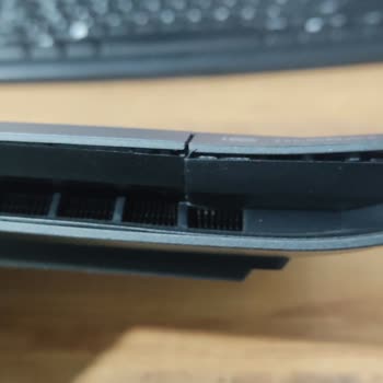 Yanlış Paketleme Sonrası Kırılan HP Victus Laptop İçin Onarım Ve İade Talebi