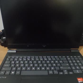 Yanlış Paketleme Sonrası Kırılan HP Victus Laptop İçin Onarım Ve İade Talebi