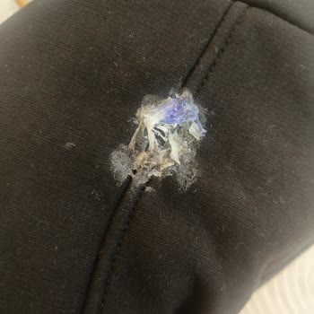 Ariel Pods Deterjanı Erimedi Ve Eşofmanım Yırtıldı