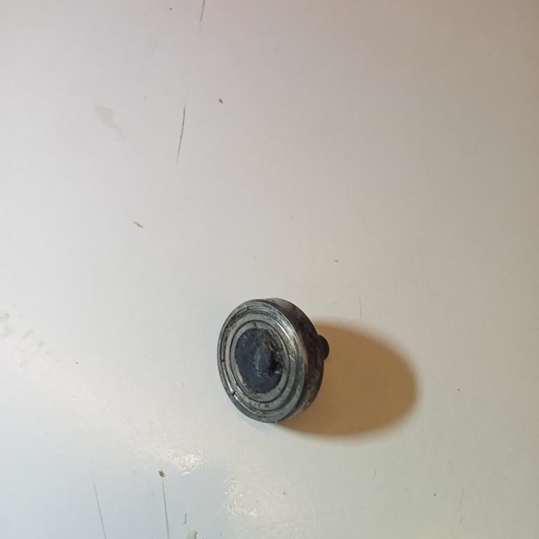 Robo Power 1 Araç Yıkama Makinesinin Kırılan Parçası İçin Yedek Parça Ve Servis Talebi