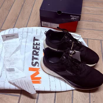 Reebok Ayakkabıda Üç Ayda Belirgin Aşınma Ve Plastik Deformasyonundan Şikayet