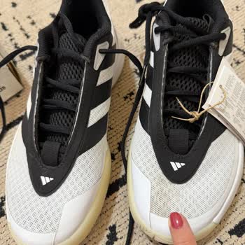 Kullanılmış Spor Ayakkabı Ve Sorunlu İade İşlemi