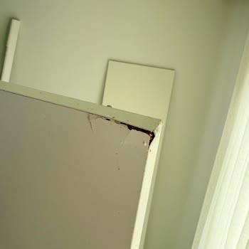 Doğtaş Kırık Dolap Parçası Değişimi İki Ayı Aştı, Yanıt Yok