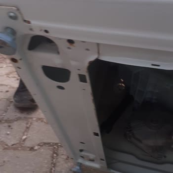 Bosch Çamaşır Makinesi Hareketli, Gürültülü Ve Küflü: Değişim Talebi