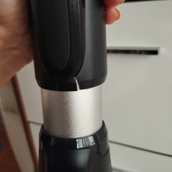 Bosch Unlimited 7 Dikey Süpürge Plastik Bağlantı Parçası Çatladı Ve Ücretsiz Değişim Talep Ediyorum