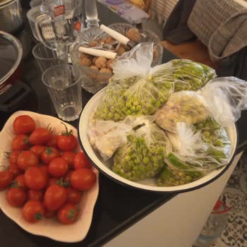 Gediz Elektrik’in Sürekli Kesintileri Buzdolabını Bozdu Ve Gıdalarımızı Ziyana Soktu