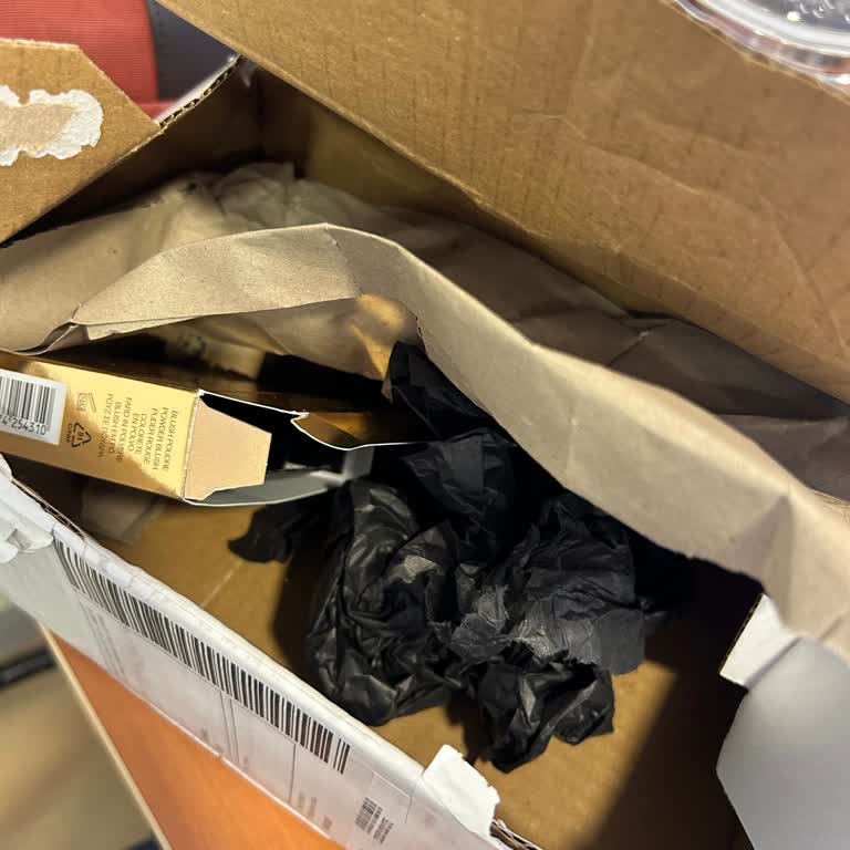 Ürün Boş Kutuda Teslim Edildi, 2229 TL İadesi Talep Ediliyor