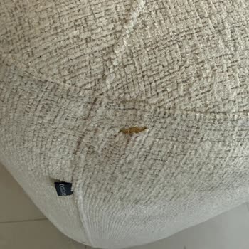 Teslimde Ayıplı Yırtık Bulunan Köşe Koltuk Takımı İçin Değişim Talebi