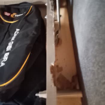 Enza Home’da Gecikmeli Teslimat Ve Hasarlı Koltuklar İçin Değişim Talebi