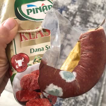 Migros Hakkari Merkez Şubesinde Küflü Sucuk İçin Ücret İadesi Ve İnceleme Talebi