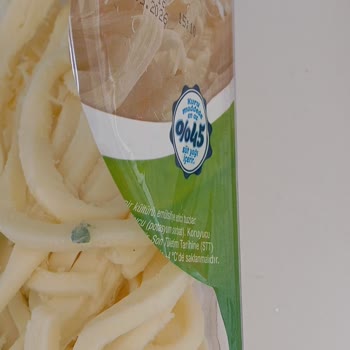 BİM'de Son Kullanma Tarihi Geçmemiş Aknaz Tel Peynir Küflendi