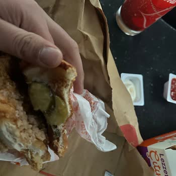 Popeyes Kayabaşı Şubesinde Sürekli Eksik Ve Soğuk Ürün Sorunu