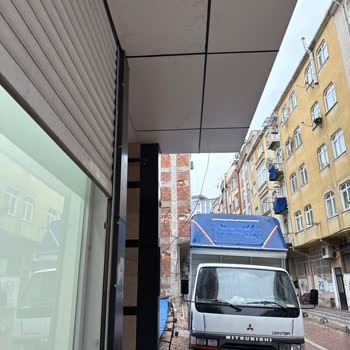 Bina Yıkımı Sonrası Türk Telekom Altyapısının Çökmesi Ve Acil Müdahale Talebi