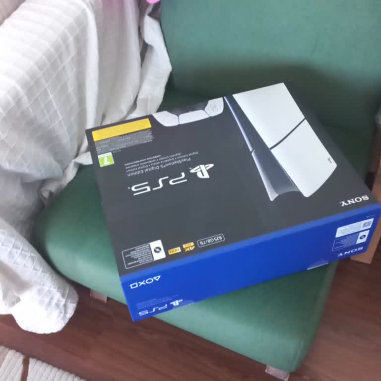 Vatan Bilgisayar Yanıltıcı Bilgiyle 1 TB Ps5 Yerine 825 GB Model Gönderdi