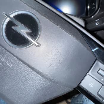 Direksiyon Göbeği Plastik Parçalarının Erken Soyulması Ve Garanti Talebi