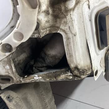 İhaleden Satın Alınan Araçta Gizli Kaporta Ve Mekanik Arızalar, Şirketin Sorumluluk Reddi