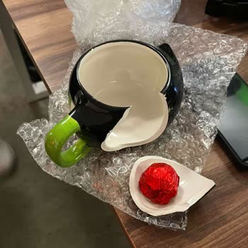 Yurtiçi Kargo Tüm Uyarılara Rağmen Alıcıya Kırık Şekilde Teslim Edilmiştir