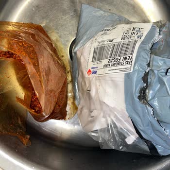 Aras Kargo’nun Özensiz Taşıması Pul Biber Paketini Patlatarak Evimi Kirletti