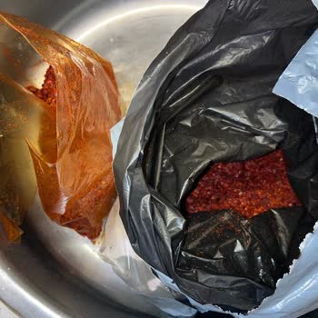 Aras Kargo’nun Özensiz Taşıması Pul Biber Paketini Patlatarak Evimi Kirletti